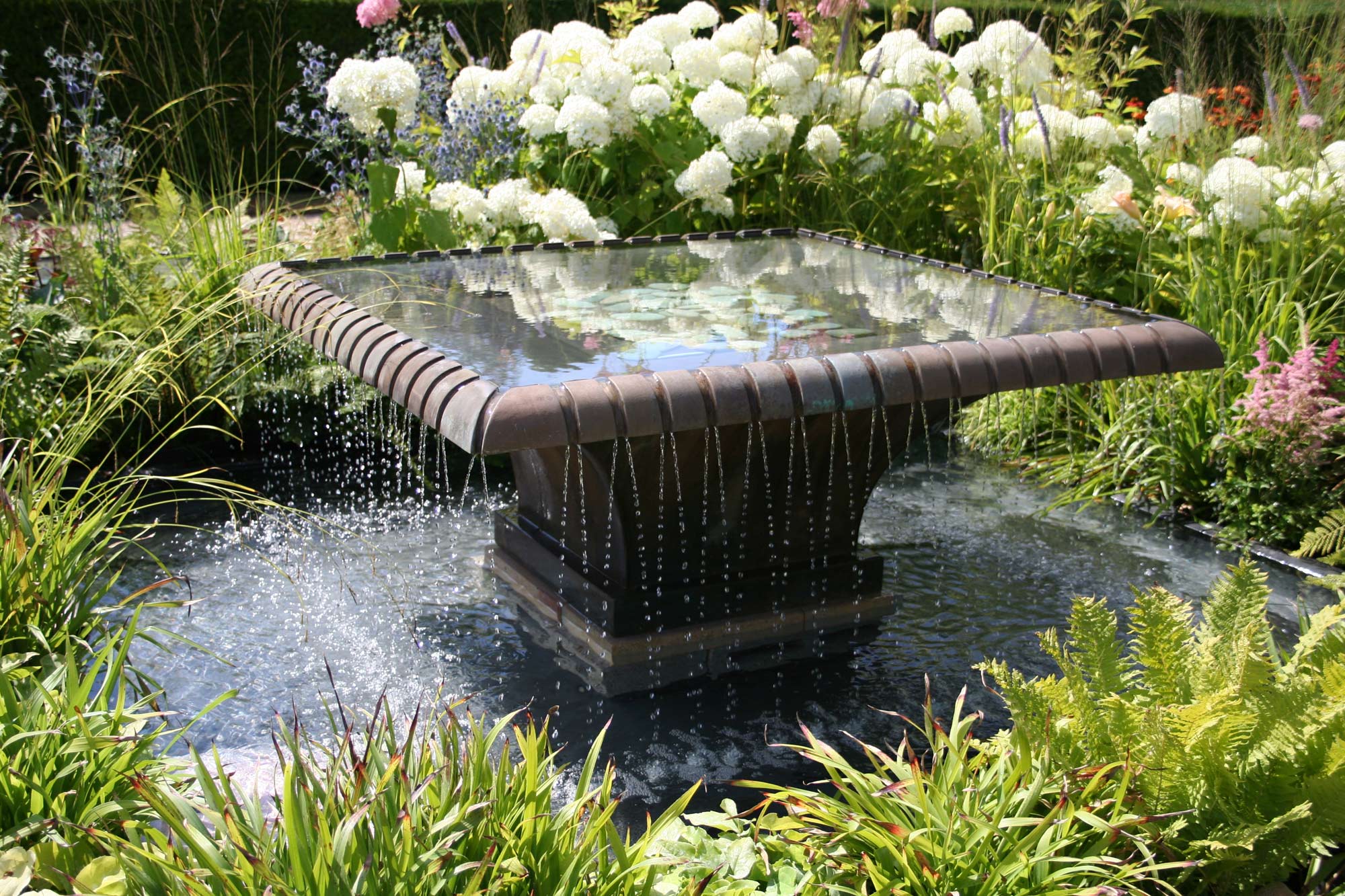 Lulworth water feature - Peter Eustance Symphonic Gardens